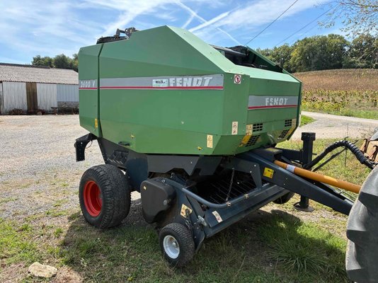 Presse à balles rondes Fendt 2600V
