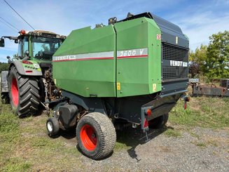 Presse à balles rondes Fendt 2600V - 9