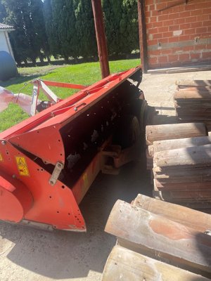 Broyeur à axe horizontal Kuhn BK 320