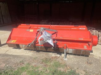 Broyeur à axe horizontal Kuhn BK 320 - 1