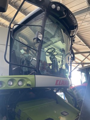 Moissonneuse batteuse Claas LEXION 740