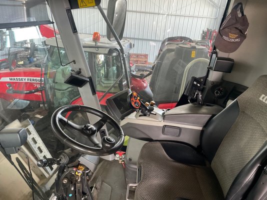 Moissonneuse batteuse Claas LEXION 740