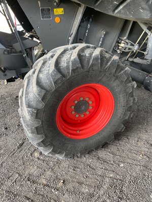 Moissonneuse batteuse Claas LEXION 740