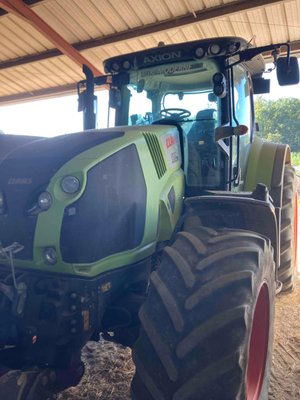 Tracteur agricole Claas AXION 800 CEBIS