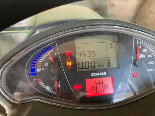 Tracteur agricole Claas AXION 800 CEBIS