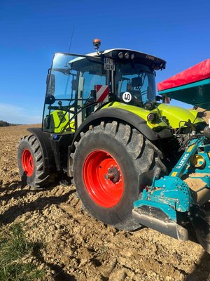 Tracteur agricole Claas AXION 810 CEBIS T4F