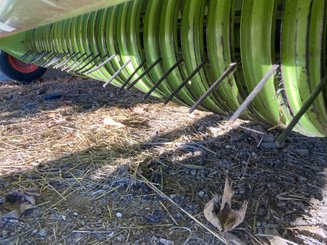 Presse à balles rondes Claas ROLLANT 240 R - 6