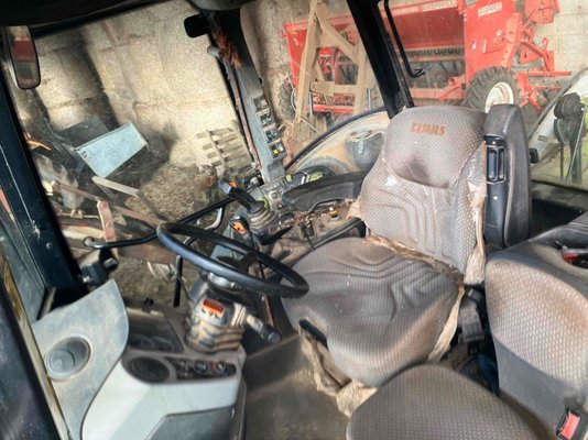 Tracteur agricole Claas ARION 410 CIS