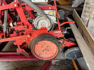 Semoir monograine MASCHIO GASPARDO MT - 8